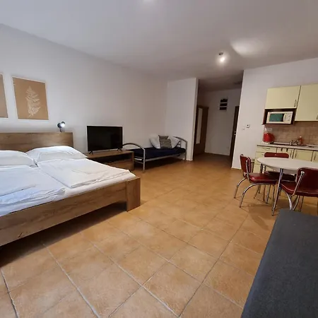 Fatrapark House 2 Hotel apartamentowy 3*