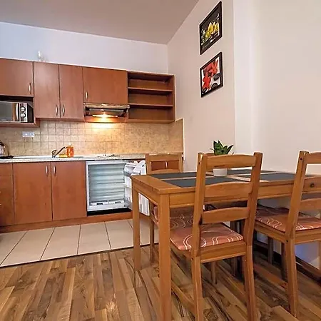 Fatrapark House 2 Aparthotel