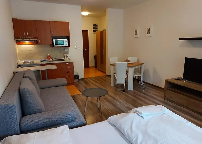 Fatrapark House 2 Aparthotel 3*